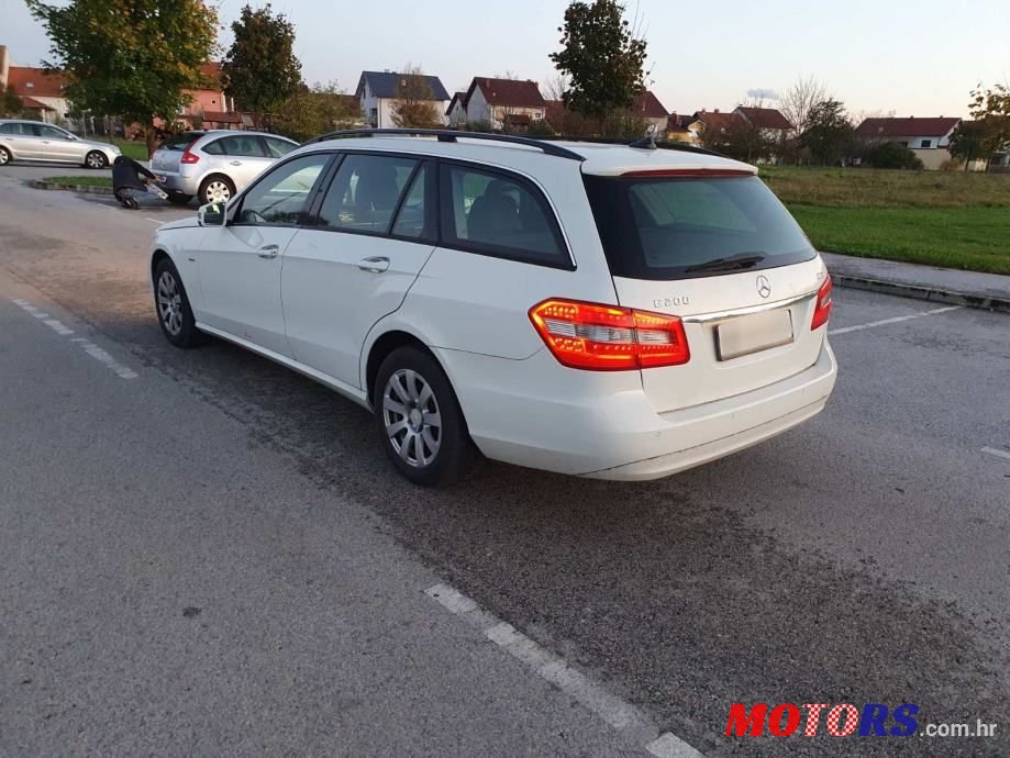 2011' Mercedes-Benz E-Klasa T-Model 200 Cdi T photo #6