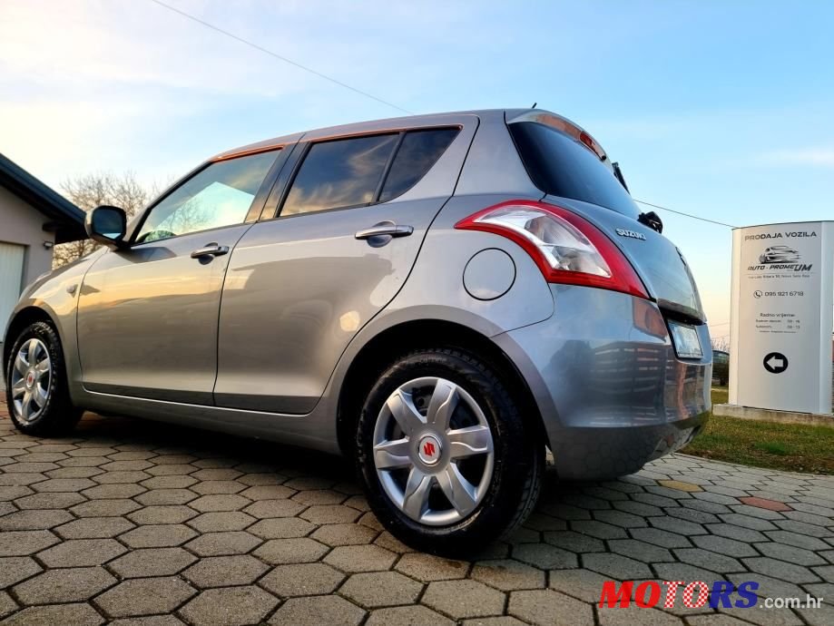 2015' Suzuki Swift 1,2 Se photo #6