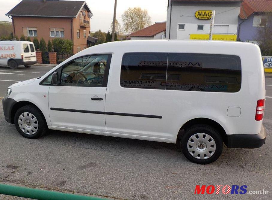 2011' Volkswagen Caddy Maxi 1,6 Tdi,5 Sjedala photo #2