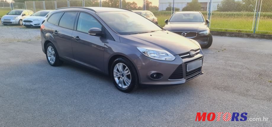 2013' Ford Focus Karavan photo #4