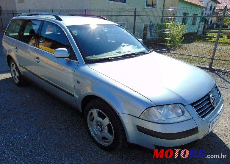 2002' Volkswagen Passat Variant 1,9 Tdi photo #2