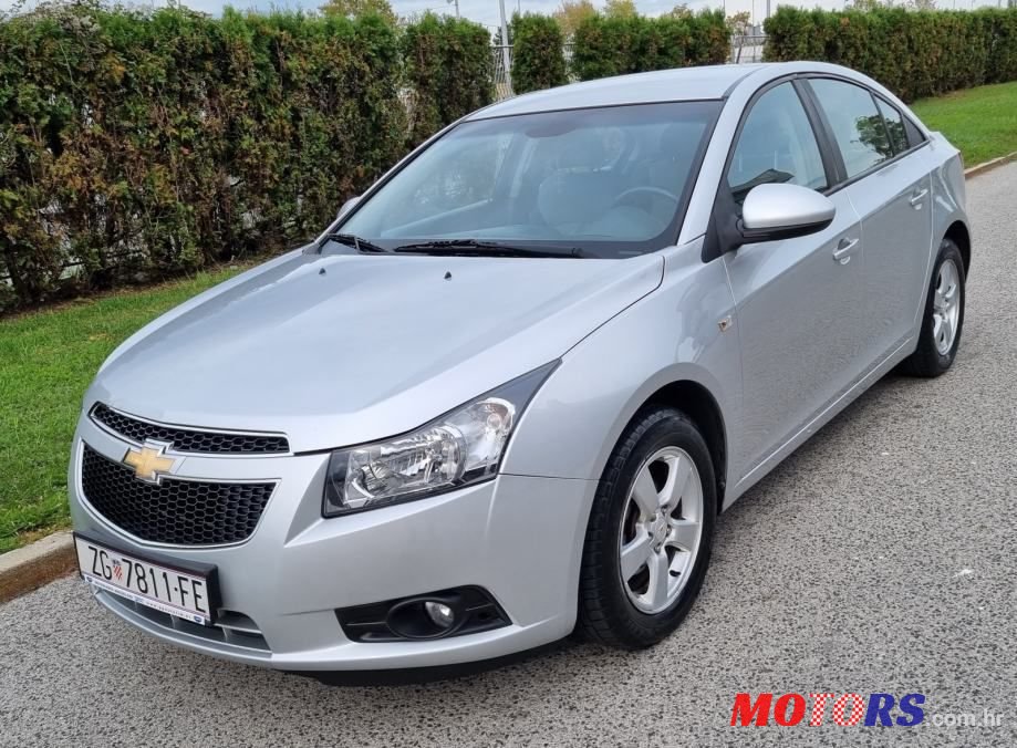2010' Chevrolet Cruze 1,6 photo #2