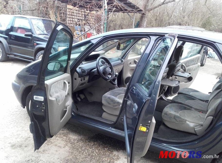 2001' Citroen Xsara Picasso 2,0 Hdi photo #1