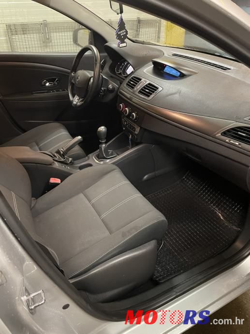 2014' Renault Megane Grandtour photo #6