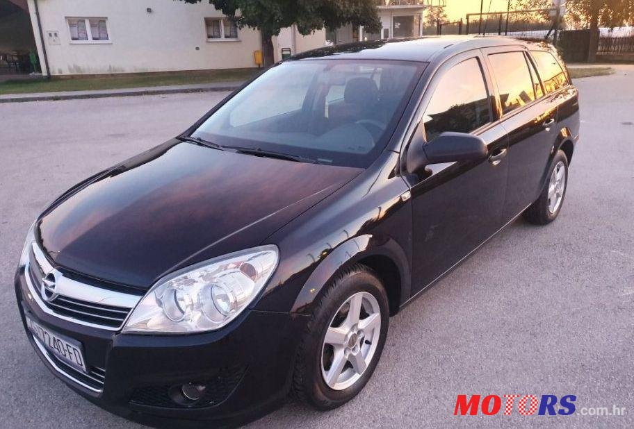 2008' Opel Astra 1,7 Cdti photo #1