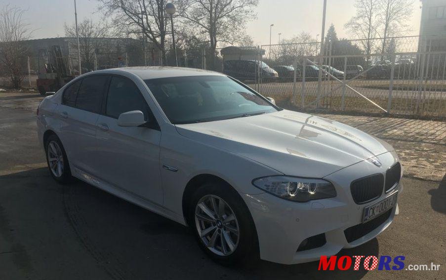 2012' BMW 5 Series 525D photo #2