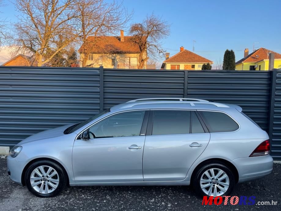 2012' Volkswagen Golf 6 Variant photo #3