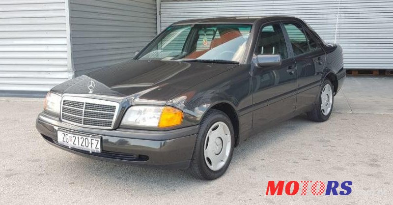 1994' Mercedes-Benz 180 1.8 E photo #1