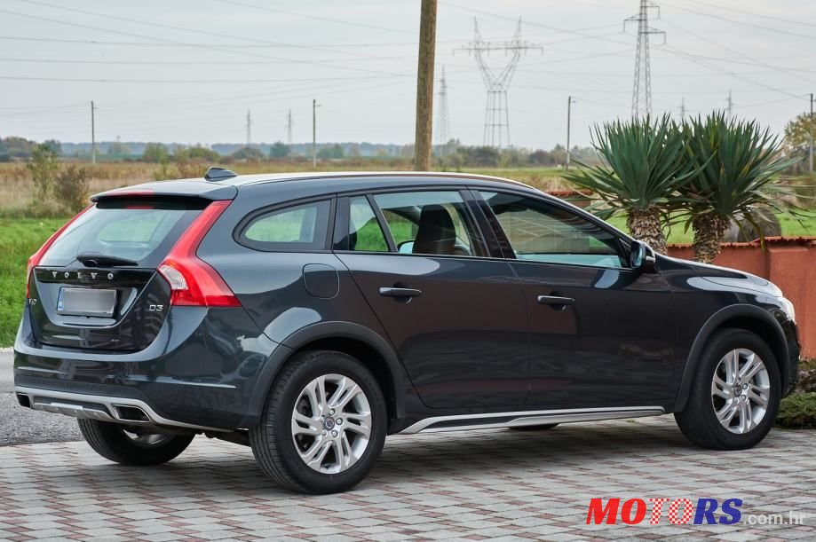 2016' Volvo V60 D3 photo #2
