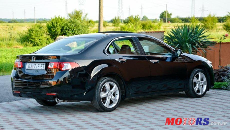 2010' Honda Accord 2,0 I photo #1