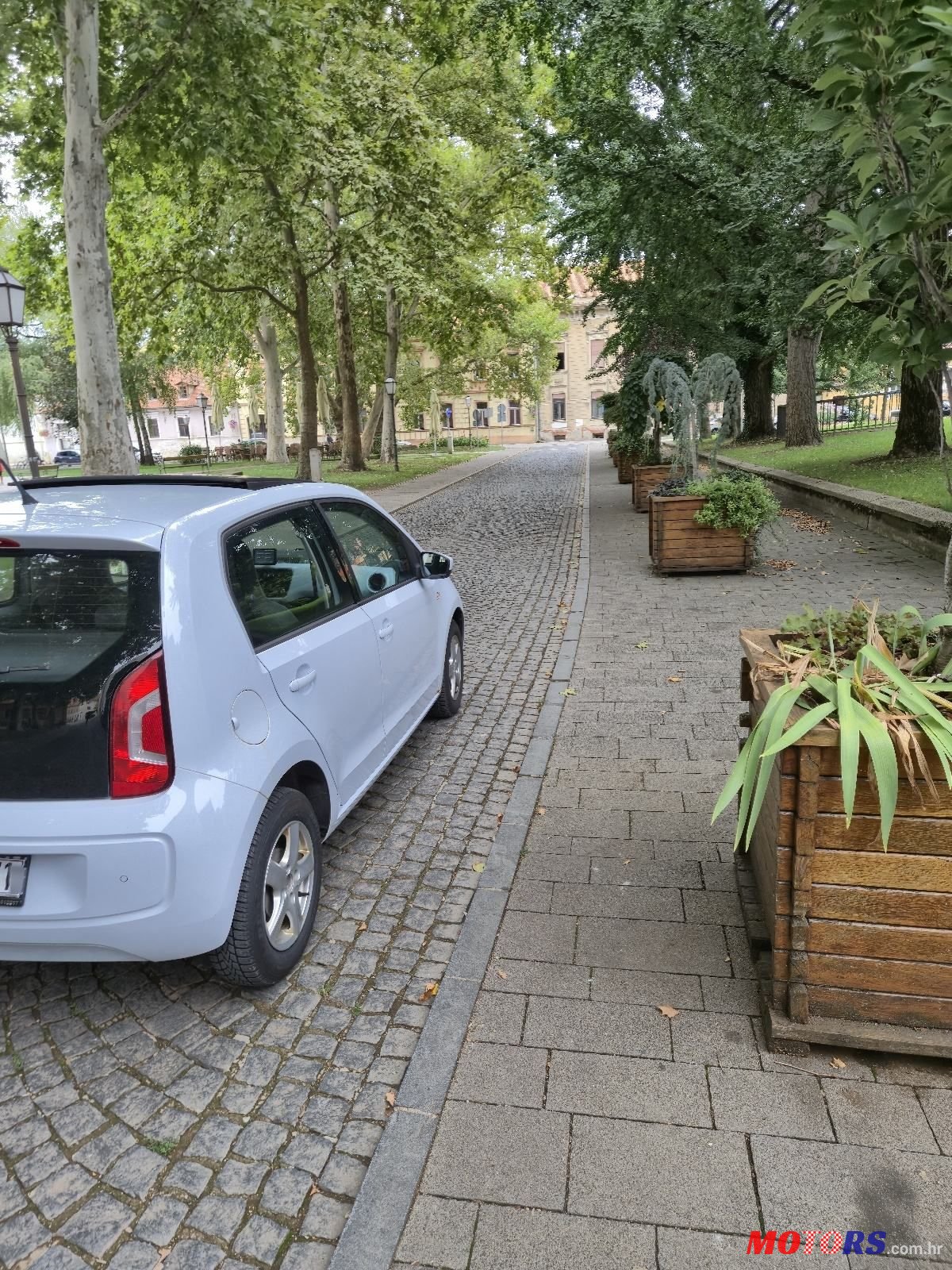 2013' Volkswagen Up! 1,0 Up! photo #6