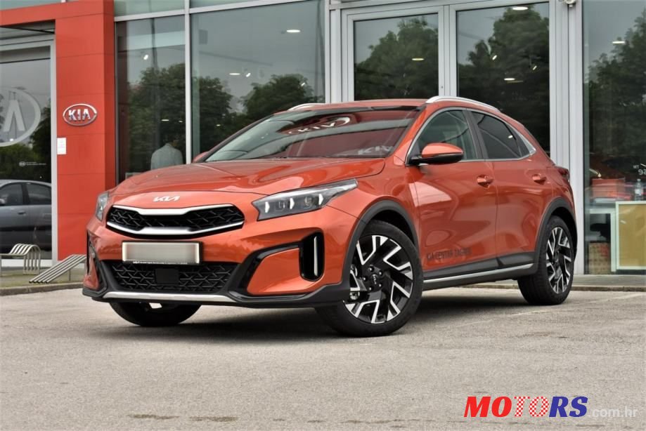 2023' Kia XCeed photo #1