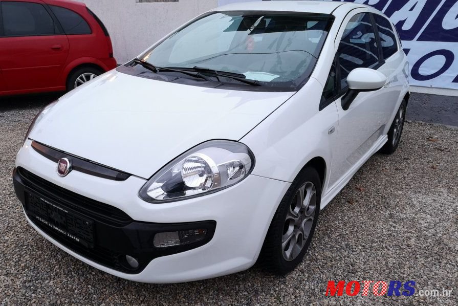 2011' Fiat Punto Evo 1,3 Multijet 16V photo #1