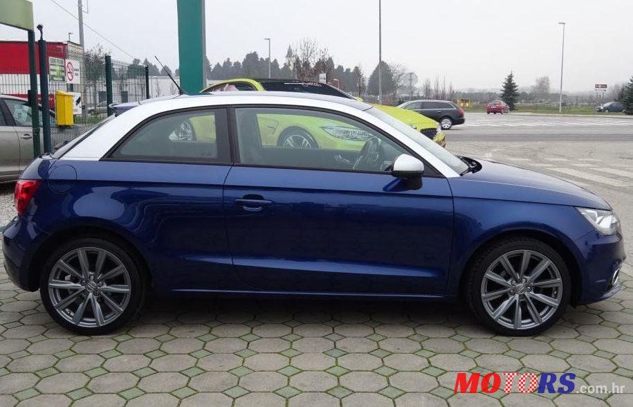 2011' Audi A1 1,6 Tdi photo #1