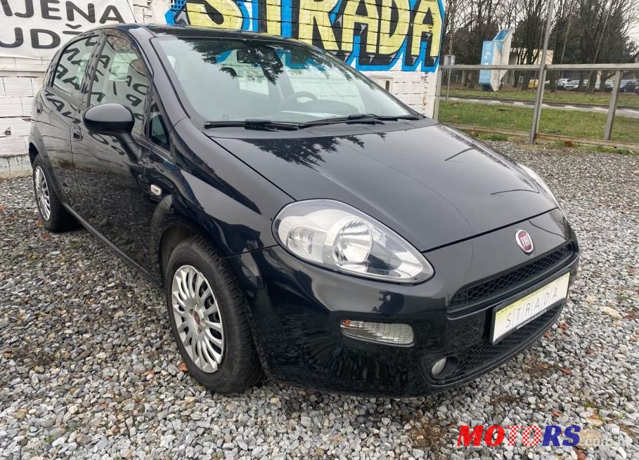 2013' Fiat Grande Punto 1.3Jtd photo #1