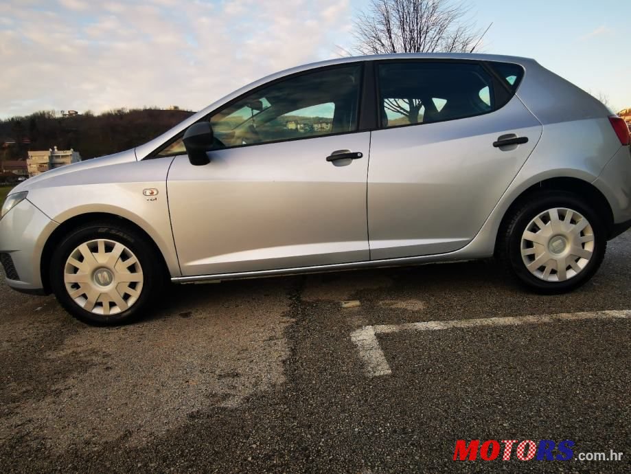 2009' SEAT Ibiza 1,9 Tdi photo #2