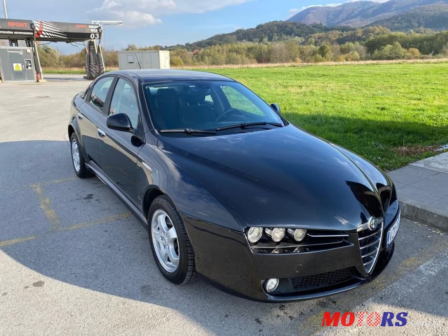2006' Alfa Romeo 159 photo #2