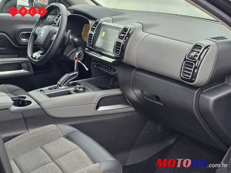 2020' Citroen C5 Aircross photo #6