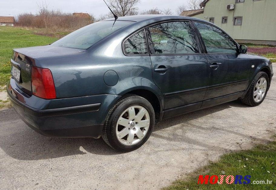 2000' Volkswagen Passat 1,9 Tdi photo #1