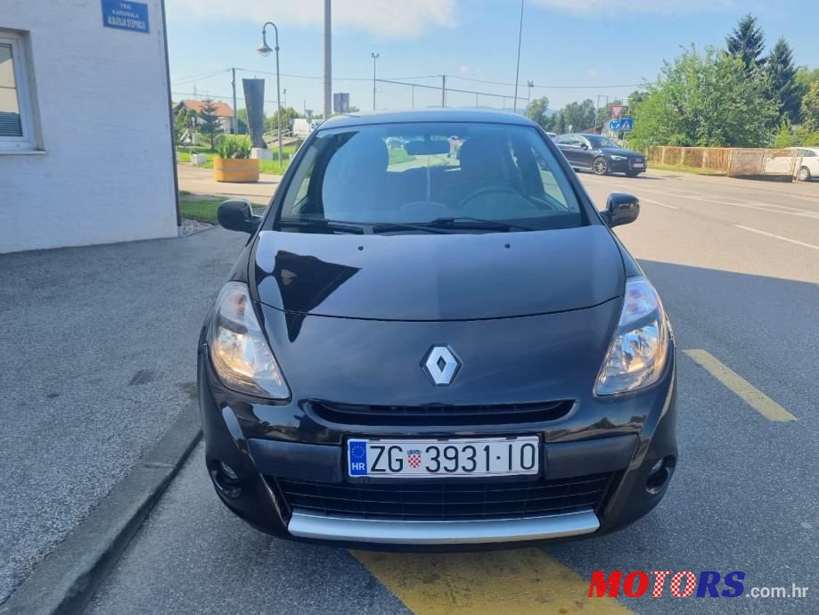 2011' Renault Clio 1,2 16V photo #2