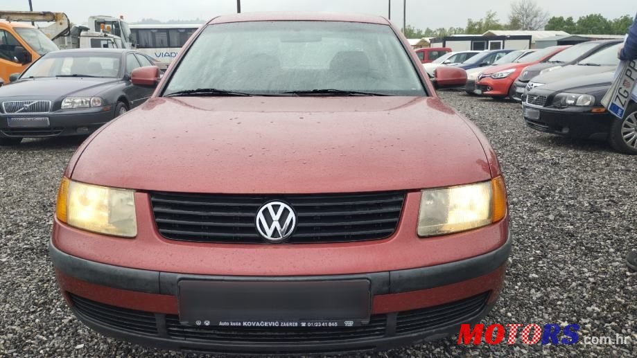 1998' Volkswagen Passat 1,6 photo #3
