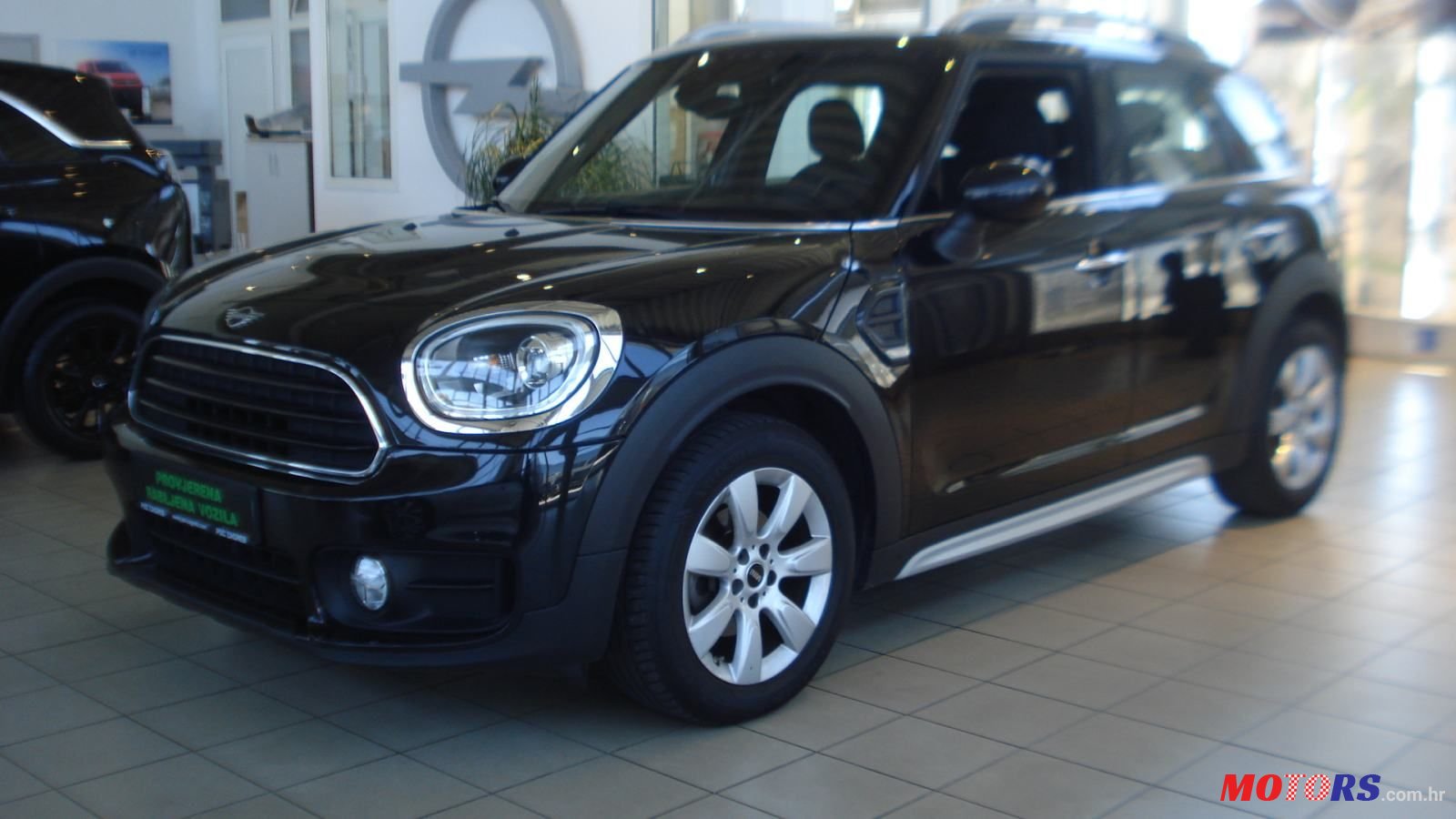 2019' MINI Countryman Mini One D photo #1