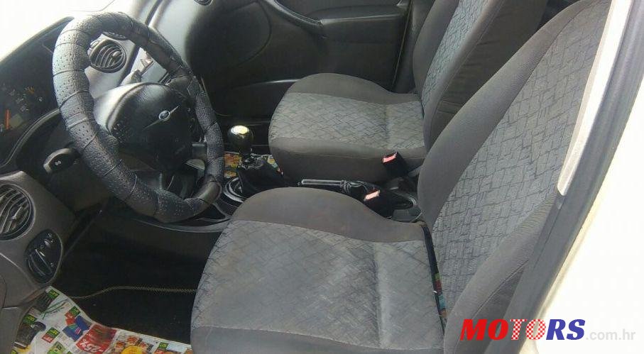 2002' Ford Focus 1,8 photo #1