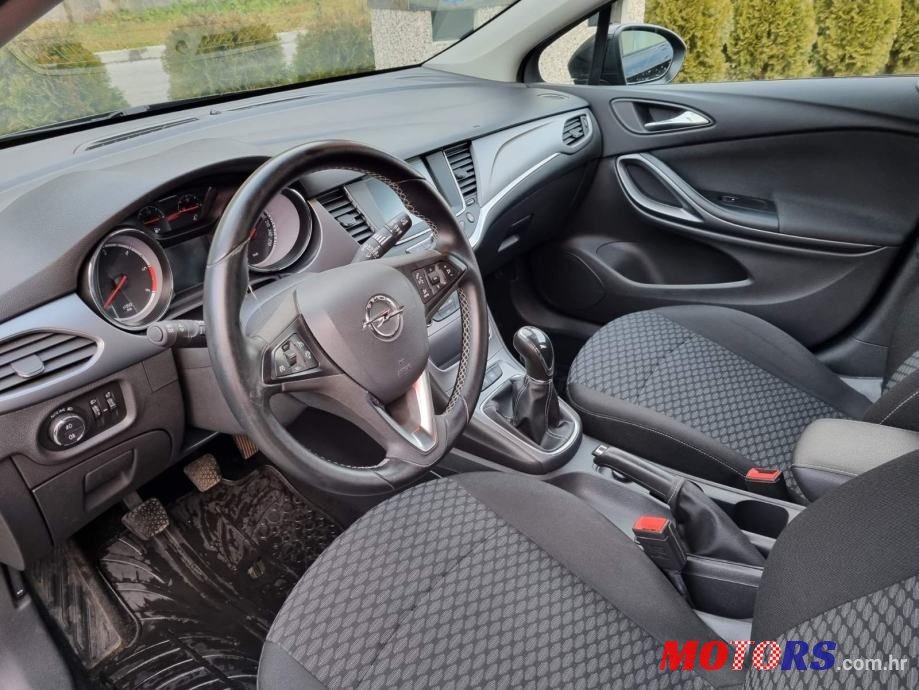 2015' Opel Astra 1.6 Cdti photo #5