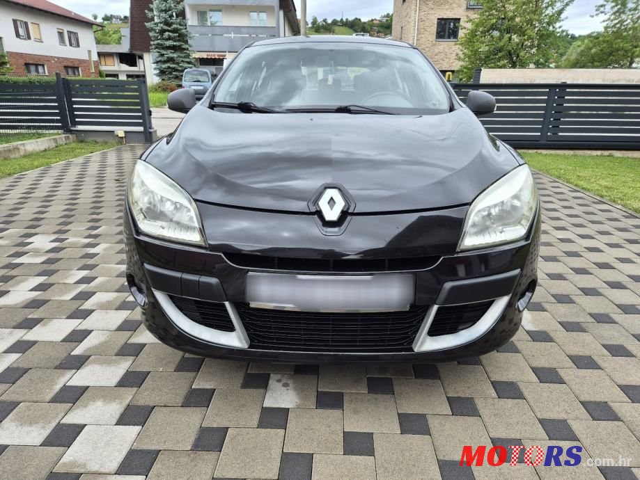 2010' Renault Megane 1.6 16V photo #6
