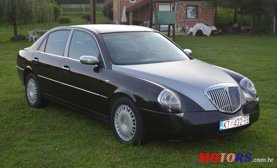 2004' Lancia Thesis 2,4 Jtd 20V photo #1