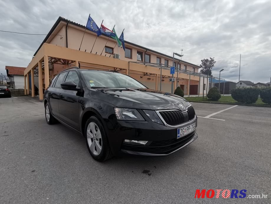 2018' Skoda Octavia Combi photo #3
