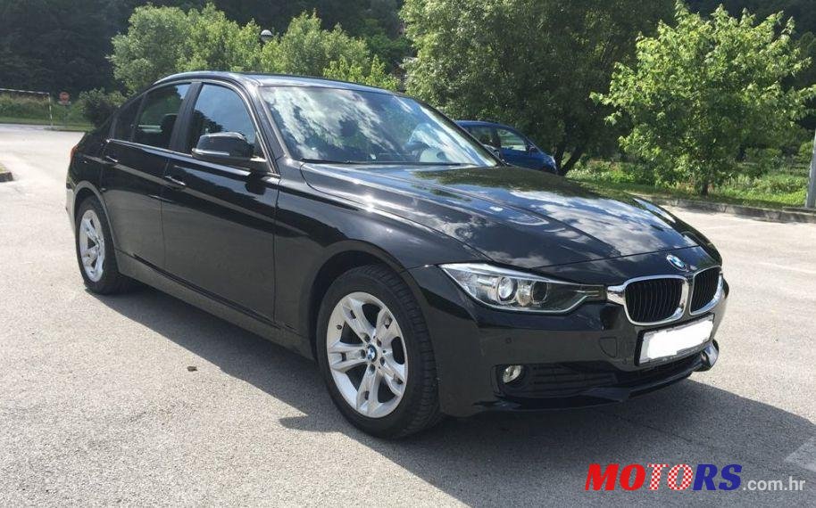 2012' BMW Serija 3 318D photo #2
