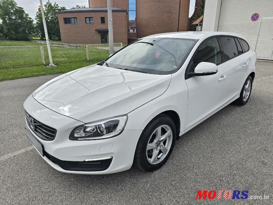 2015' Volvo V60 D3 photo #2