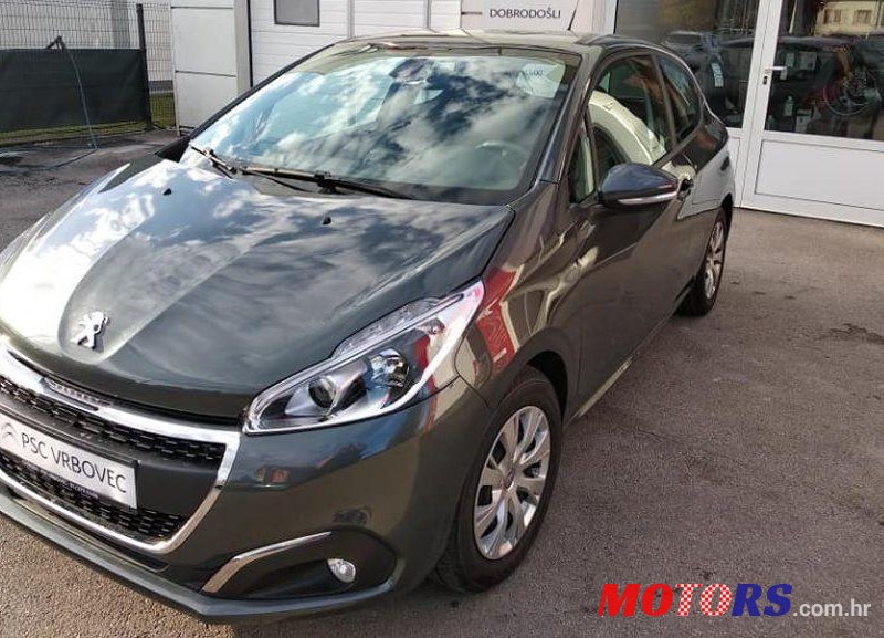 2016' Peugeot 208 1,2 Puretech photo #2