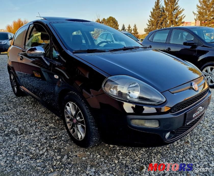 2010' Fiat Punto Evo photo #5