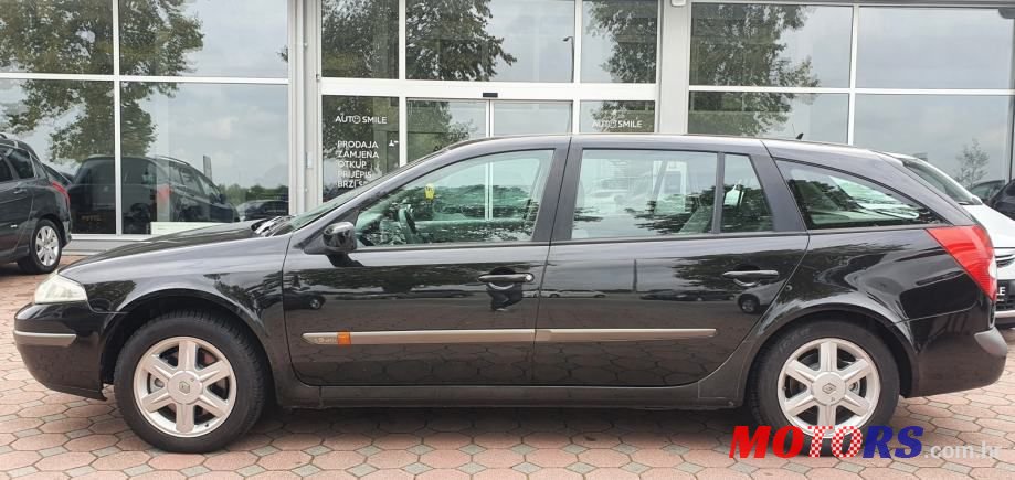 2004' Renault Laguna Grandtour photo #6
