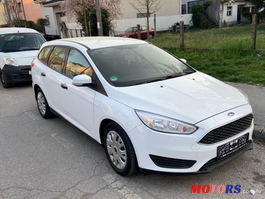 2015' Ford Focus Karavan photo #1