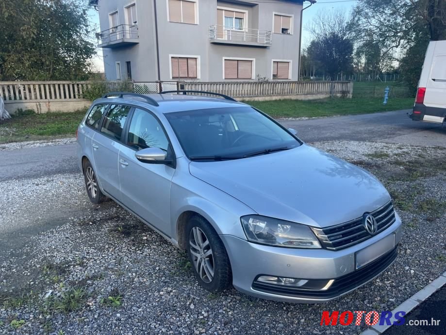 2012' Volkswagen Passat 1,6 Tdi Bmt photo #3
