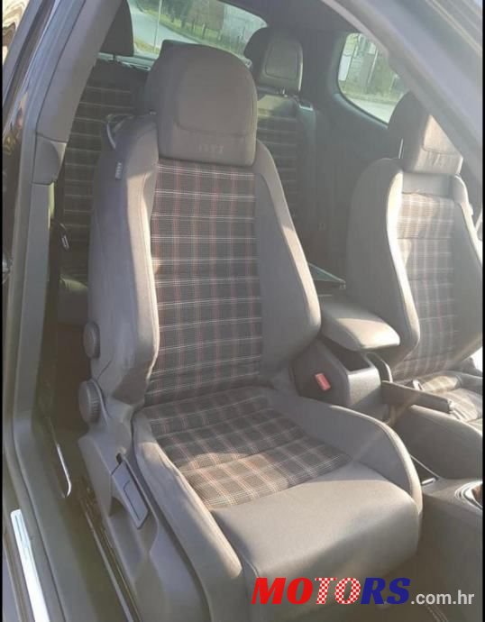 2005' Volkswagen Golf V Gti photo #5