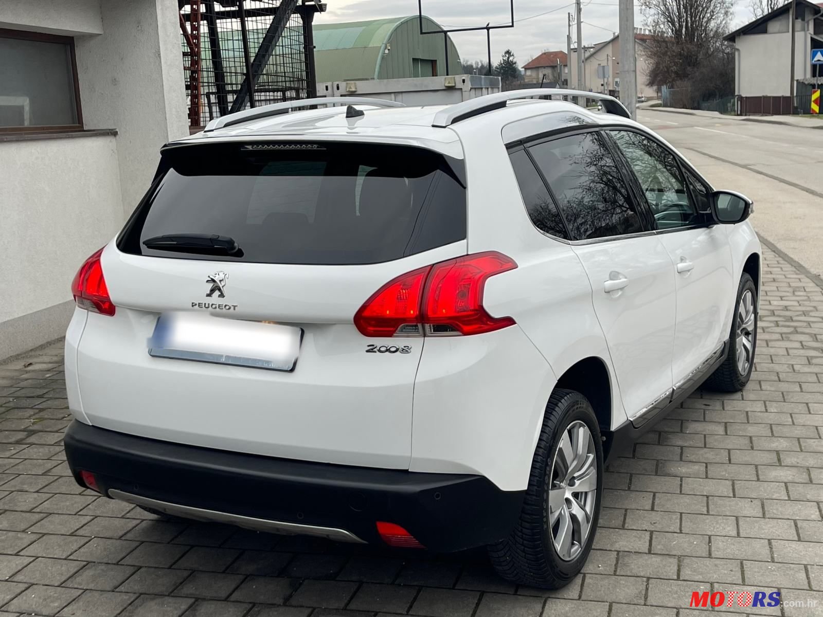 2015' Peugeot 2008 1,2 photo #4