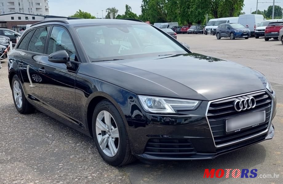 2018' Audi A4 Avant photo #3