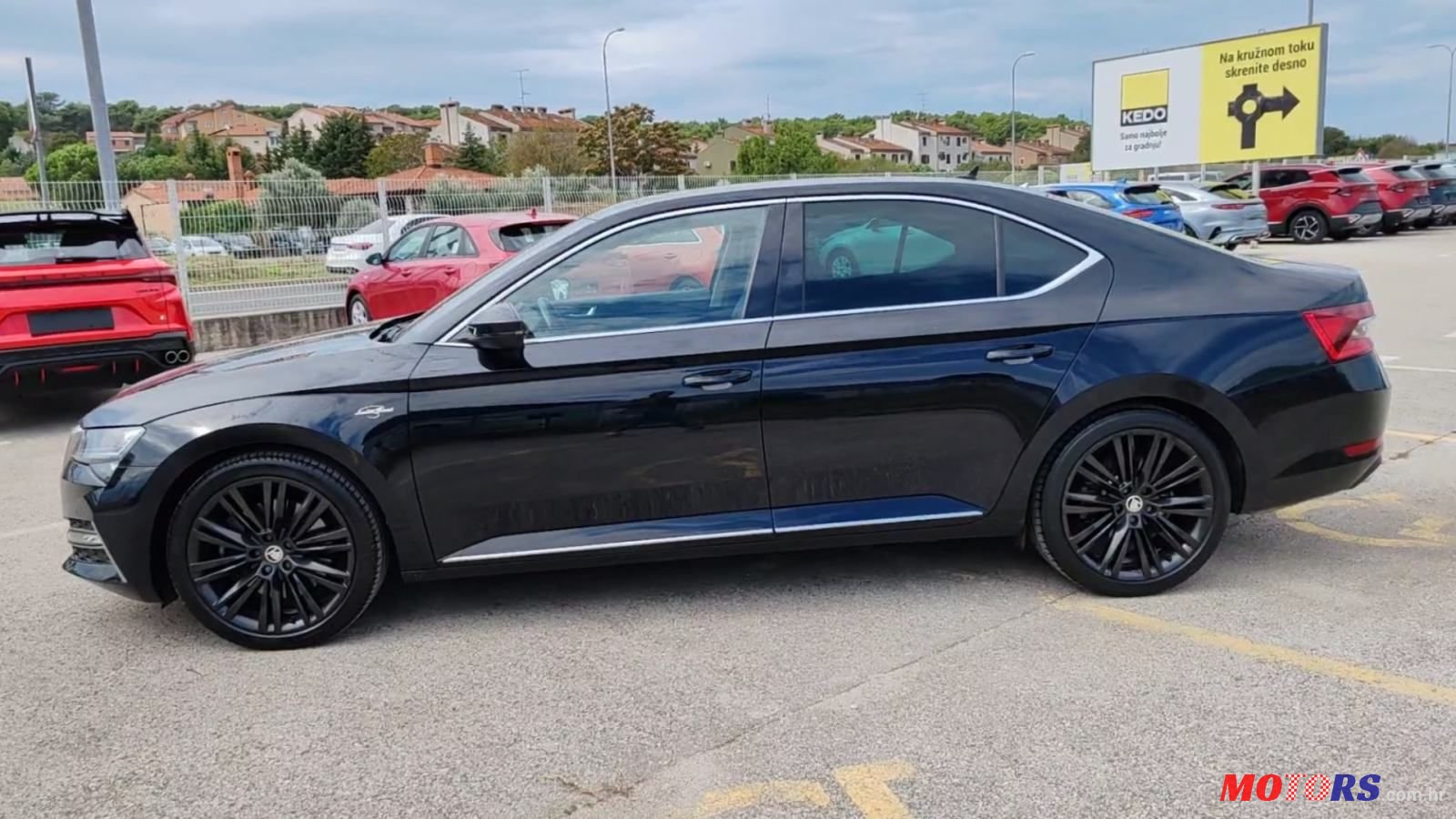 2020' Skoda Superb photo #5