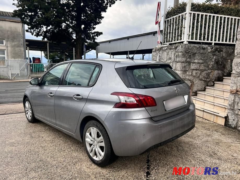 2017' Peugeot 308 photo #6