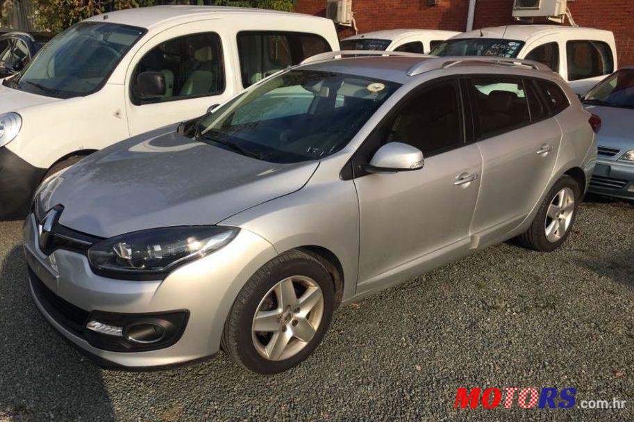 2015' Renault Megane Grandtour photo #2