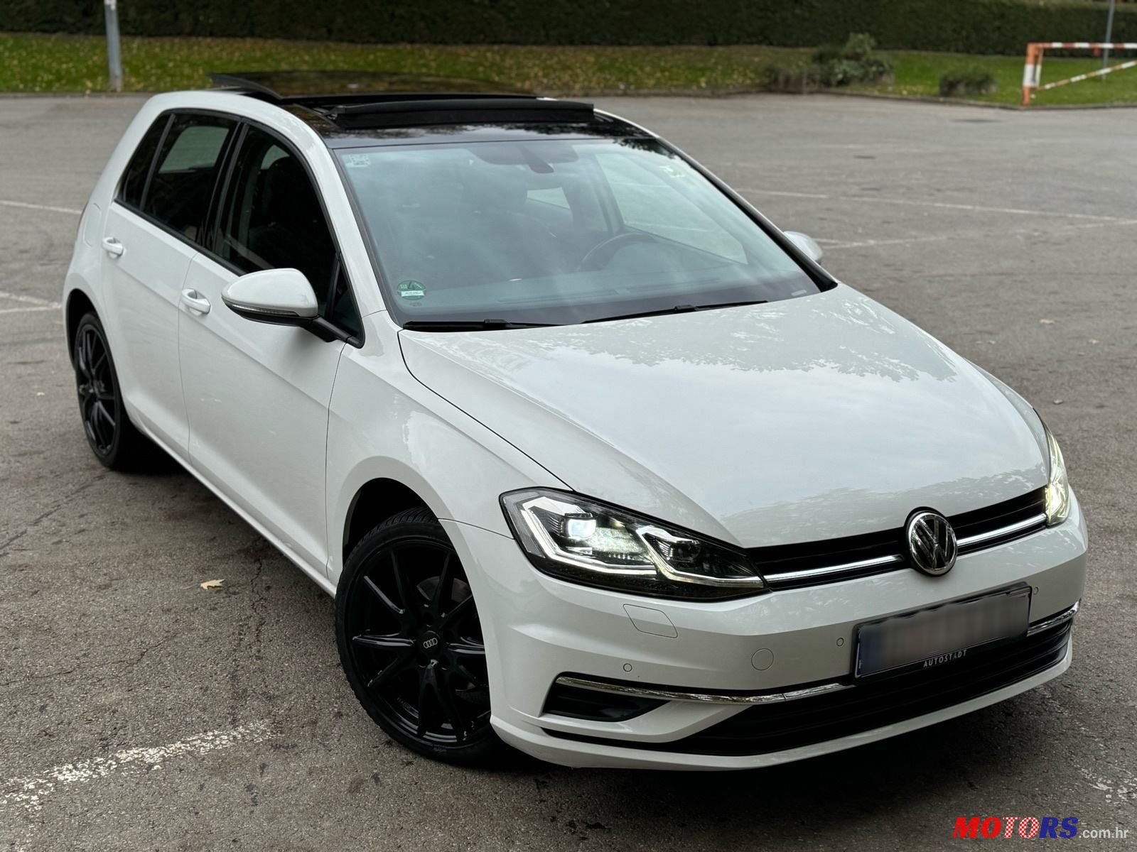 2019' Volkswagen Golf VII 1,6 Tdi photo #1
