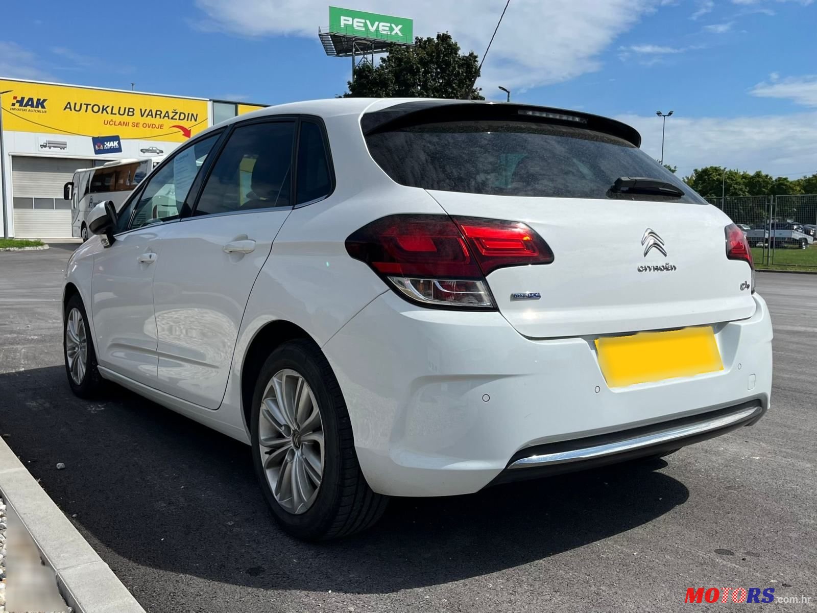 2015' Citroen C4 1,6 Hdi photo #3