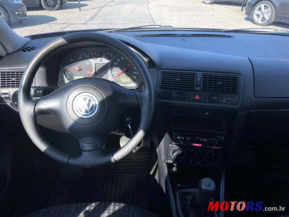 2001' Volkswagen Golf 4 1,9 Tdi photo #6