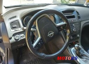 2011' Opel Insignia 2,0 Cdti photo #1