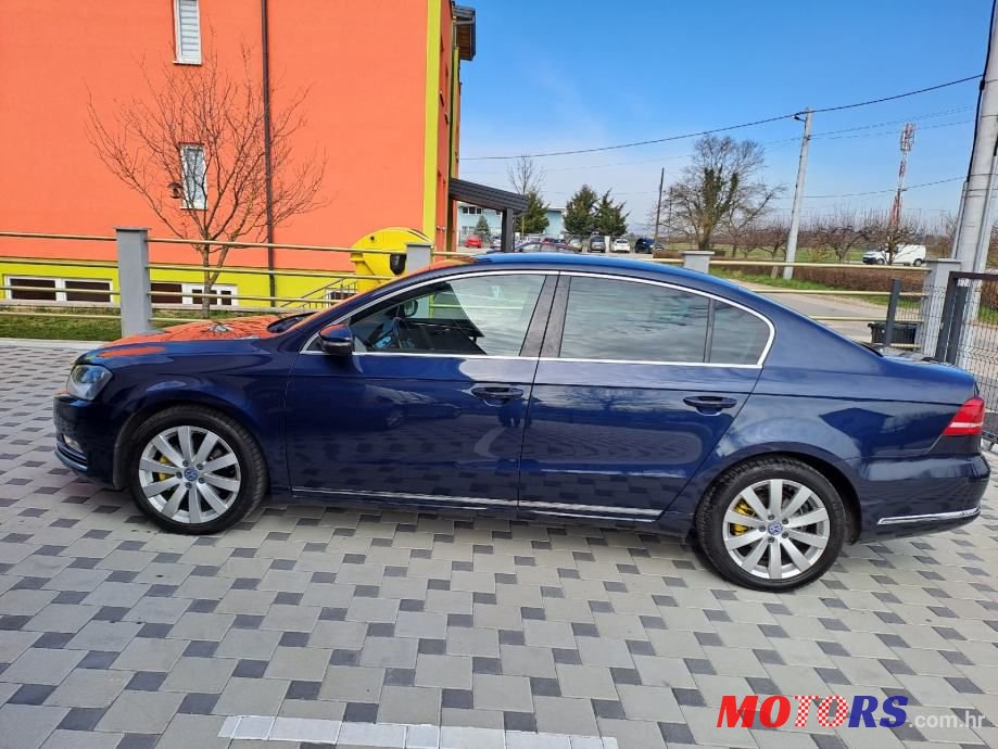 2011' Volkswagen Passat 2,0 Tdi Bmt photo #1