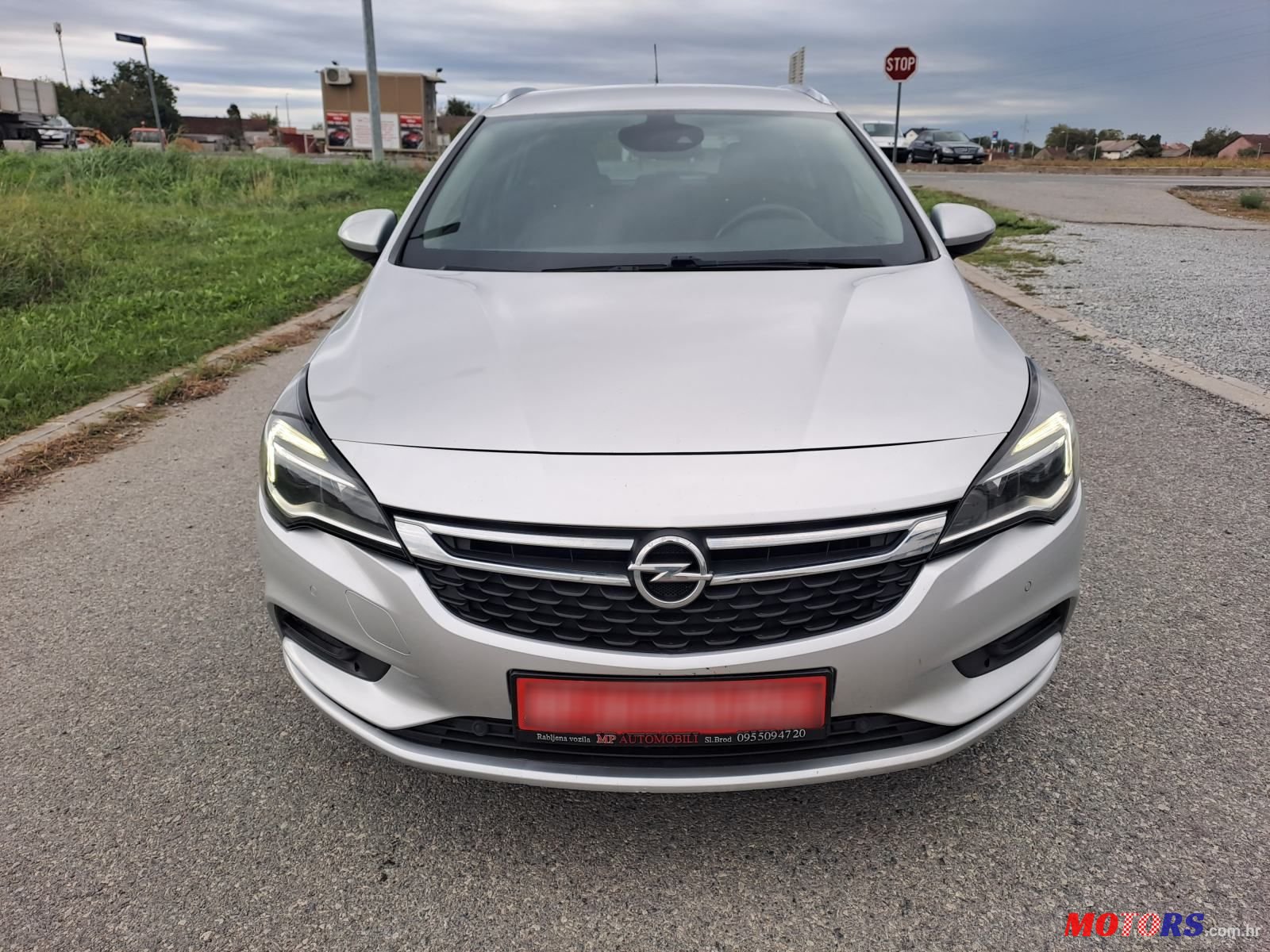 2017' Opel Astra Karavan photo #4